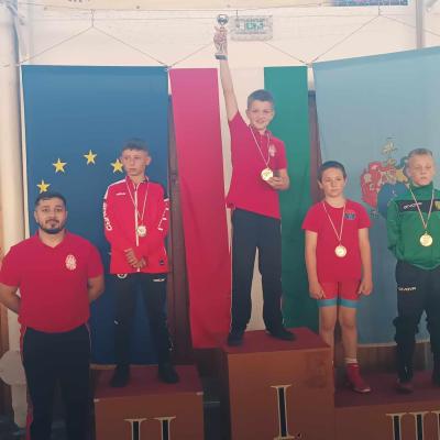 10 Orszagos Bajnoki Cimet Nyertunk 05