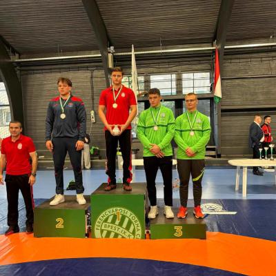 Harom Bajnokunk Lett A Kotottfogasu Ob N 04