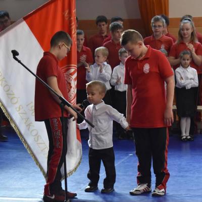 19 Felavattuk A Sportosztalyosokat 02