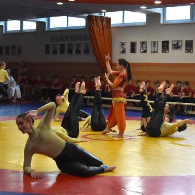 33 Felavattuk A Sportosztalyosokat 02
