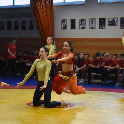 36 Felavattuk A Sportosztalyosokat 02