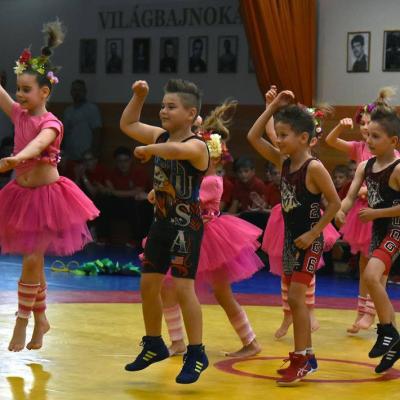 45 Felavattuk A Sportosztalyosokat 02