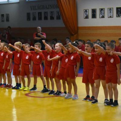 57 Felavattuk A Sportosztalyosokat 02